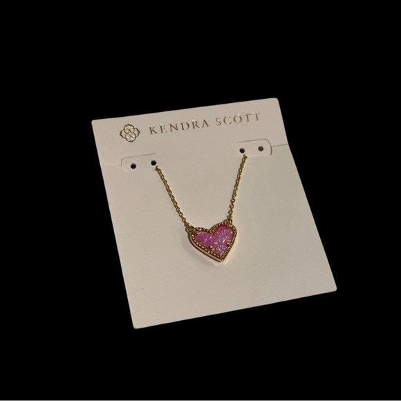Kendra Scott Ari pink Druzy Heart Gold Pendant Necklace NEW - Picture 6 of 6